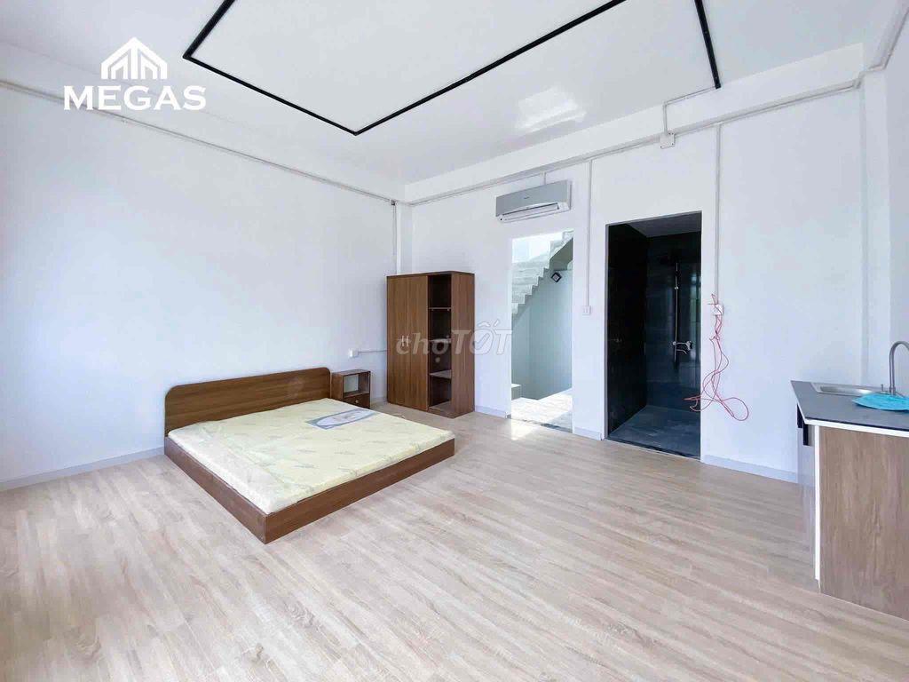 PHÒNG BAN CÔNG THOÁNG GẦN CĐ CÔNG THƯƠNG, NGÃ TƯ TĐ, ĐỖ XUÂN HỢP