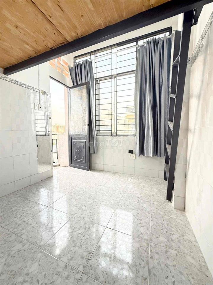 PHÒNG TRỌ GIÁ RẺ NGÃ TƯ THỦ ĐỨC SPKT HUB HUTECH D LÀNG ĐH LVV