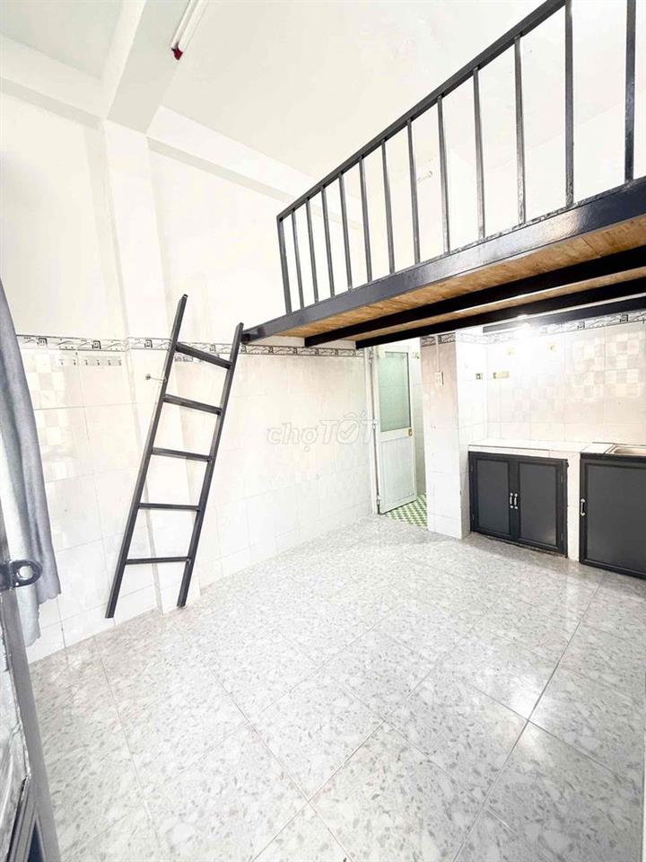 PHÒNG TRỌ GIÁ RẺ NGÃ TƯ THỦ ĐỨC SPKT HUB HUTECH D LÀNG ĐH LVV
