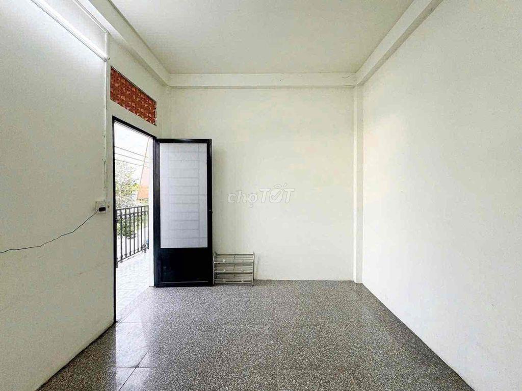 🏡PHÒNG RỘNG GIÁ RẺ ngay Đường Lò Lu Cạnh FPT, UFM, GTVT, HUT