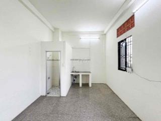🏡PHÒNG RỘNG GIÁ RẺ ngay Đường Lò Lu Cạnh FPT, UFM, GTVT, HUT