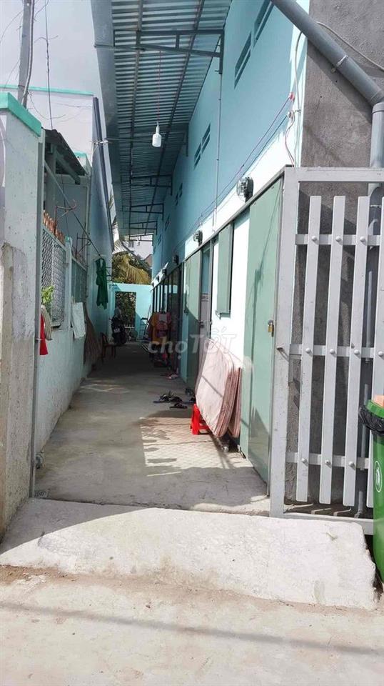 phòng trọ 18m2 phường Phú Hữu q9