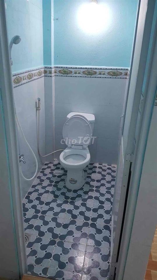 phòng trọ 18m2 phường Phú Hữu q9