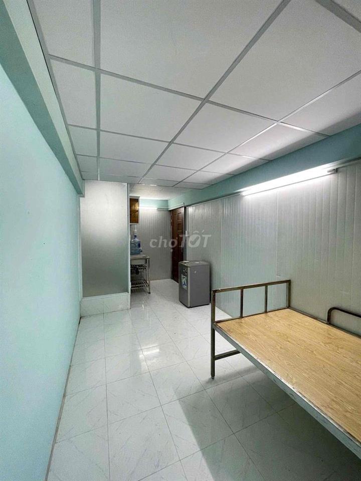 NGAY SAU LƯNG GIGAMALL PHẠM VĂN ĐỒNG