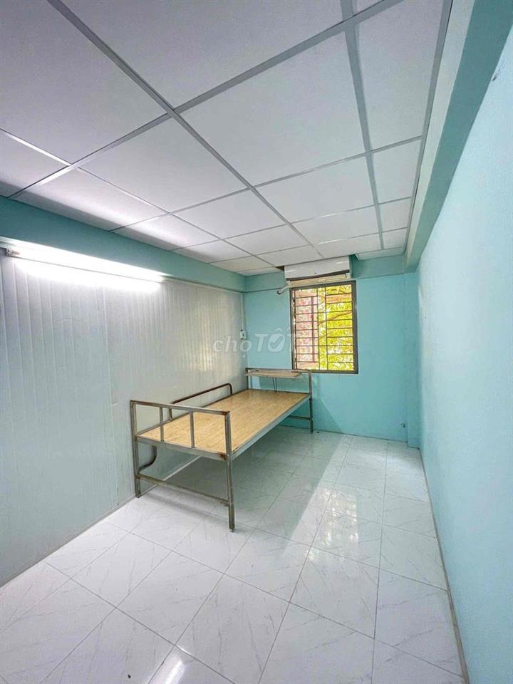 NGAY SAU LƯNG GIGAMALL PHẠM VĂN ĐỒNG