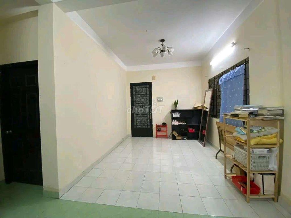 TÌM 1 BẠN NỮ THUÊ PHÒNG TRONG NHÀ NGUYÊN CĂN