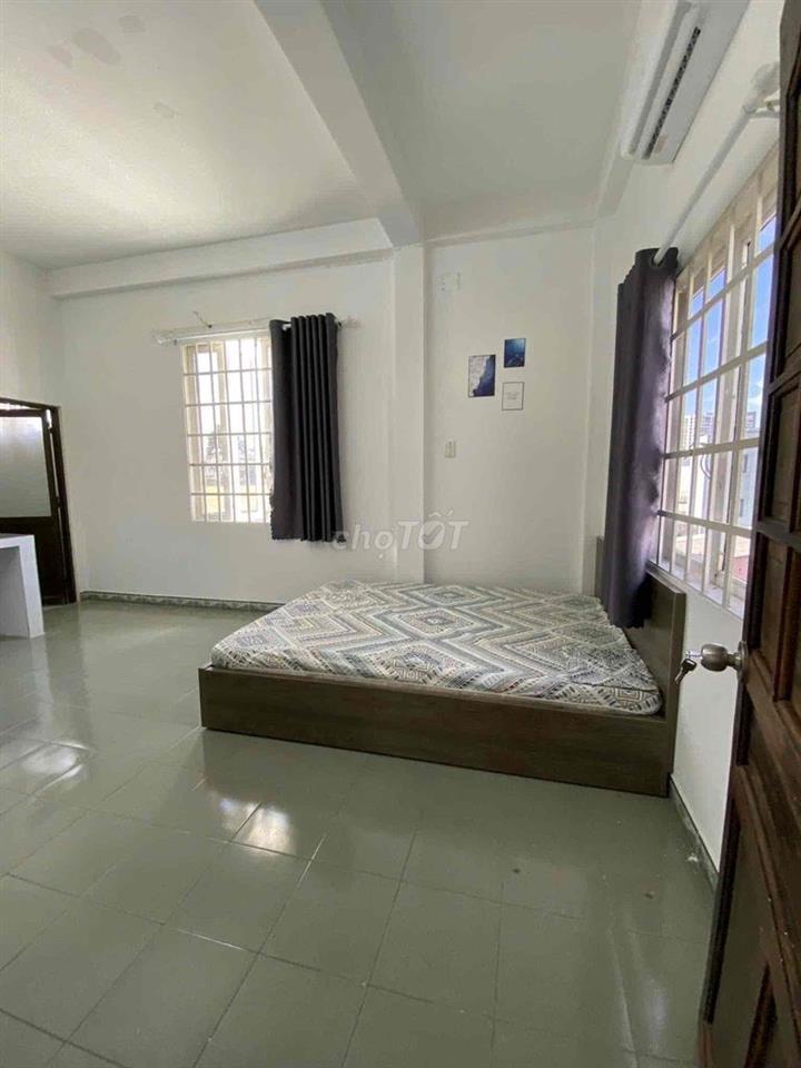 Cho thuê phòng trọ Linh Xuân , gần DH Ngan Hang, gần chợ Thủ Đức.
