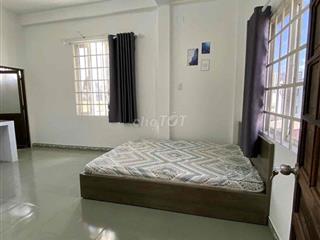 Cho thuê phòng trọ Linh Xuân , gần DH Ngan Hang, gần chợ Thủ Đức.
