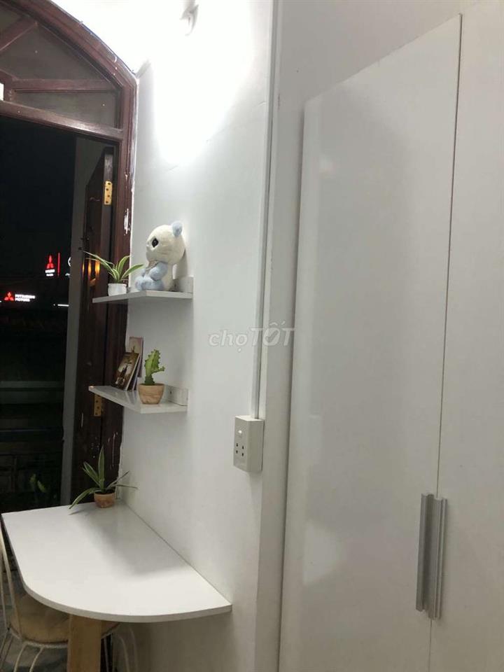 Phòng full nội thất, máy lạnh