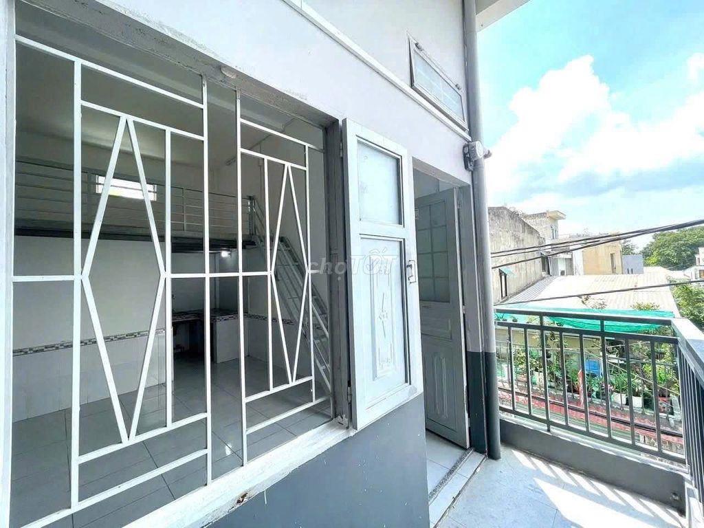 PHÒNG GÁC CAO Ở 4-5 BẠN NGAY LÊ VĂN VIỆT - KHU CNC - MAN THIỆN QUẬN 9