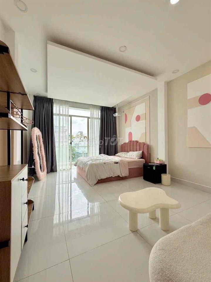 STUDIO BAN CÔNG NGAY CAO ĐẲNG CÔNG THƯƠNG - ĐỖ XUÂN HỢP - XA LỘ HÀ NỘI