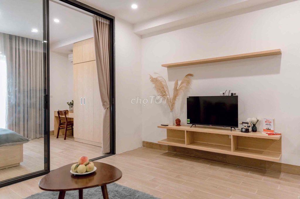 STUDIO BAN CÔNG MÁY GIẶT RIÊNG - PHÒNG MỚI XÂY GẦN LÀNG ĐẠI HỌC