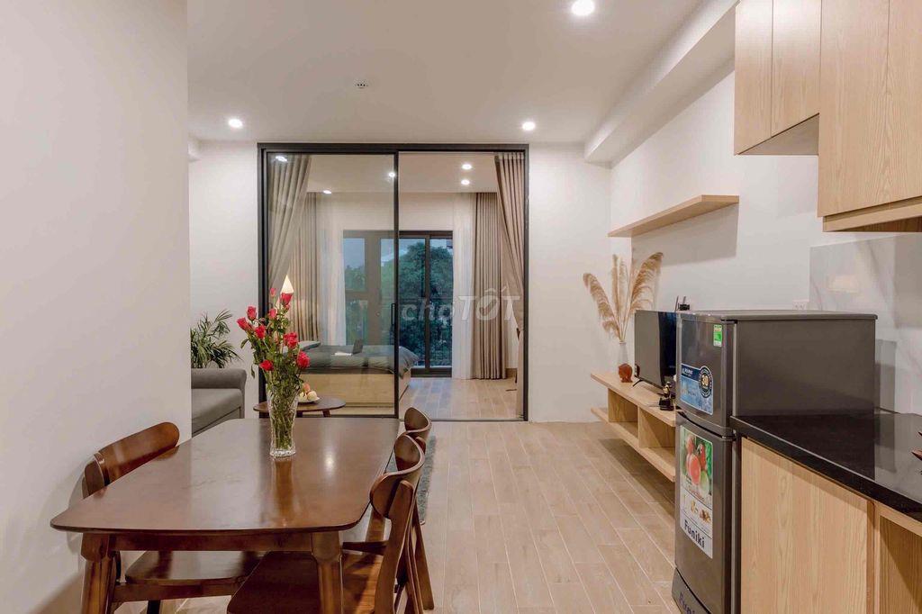 STUDIO BAN CÔNG MÁY GIẶT RIÊNG - PHÒNG MỚI XÂY GẦN LÀNG ĐẠI HỌC