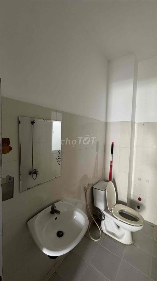 PHÒNG 15M² GIÁ 2TR - GẦN FPT, ĐH TÀI CHÍNH MARKETING - Ở NGAY