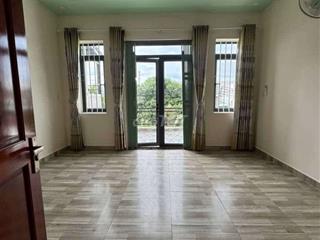 trống 1 phòng ban công ngay vạn phúc cực rẻ