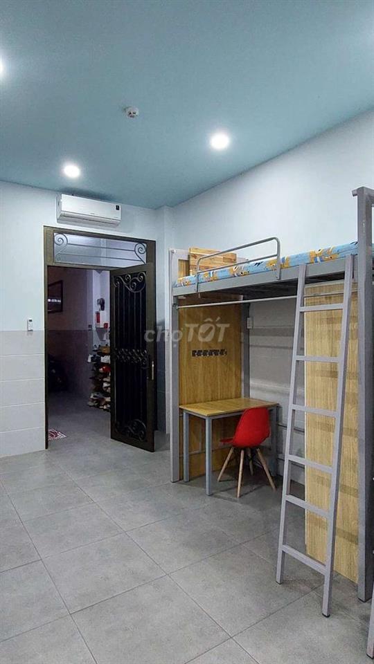 1.9 triệu Duplex Nữ, full nội thất QL13 gần Vạn Phúc