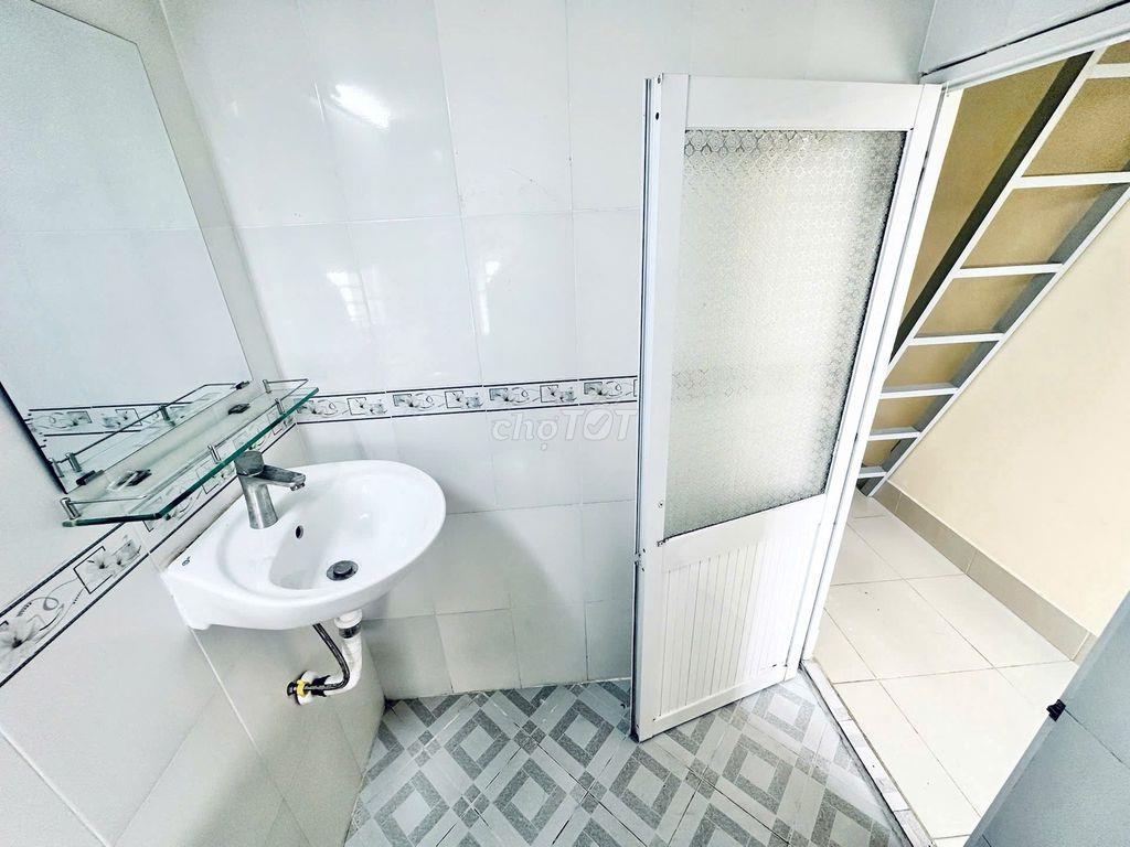 PHÒNG TRỌ NGAY UTC2, PTIT, HUTECH- QUA UTE CS2 1KM