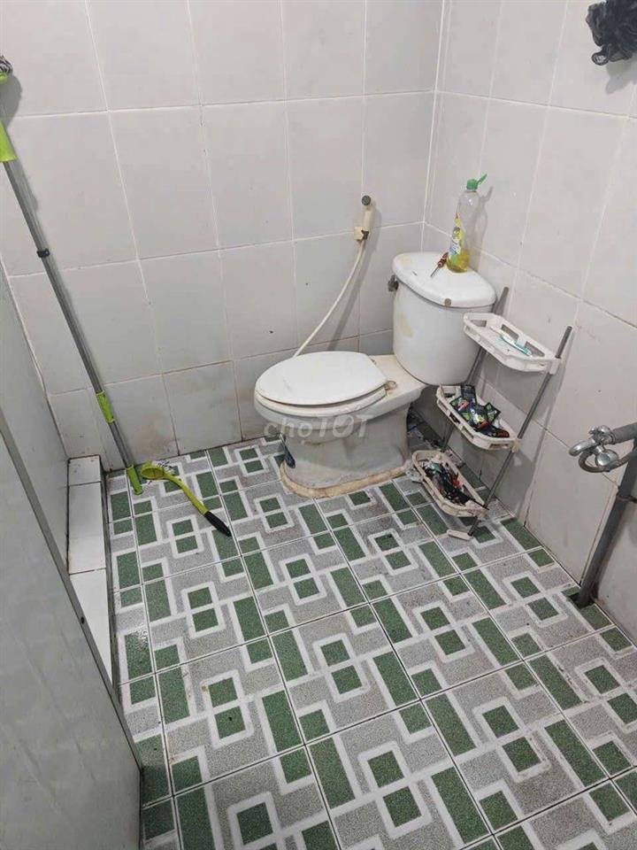 phòng trọ kiôt tách biệt với chủ 