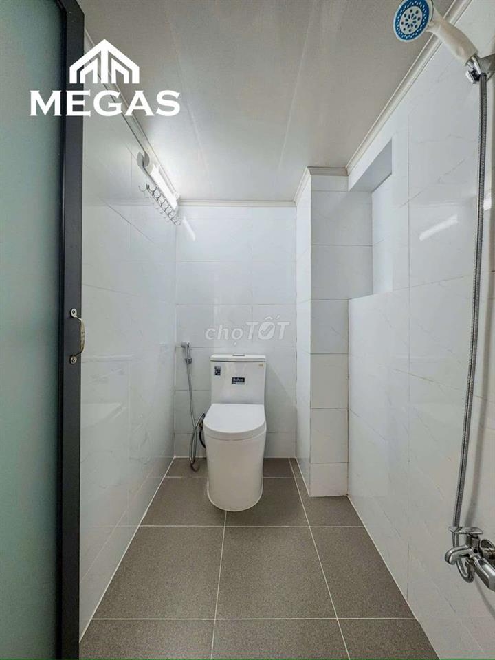 GÁC TRỐNG SẴN NGAY SPKT - ĐH Ngân hàng