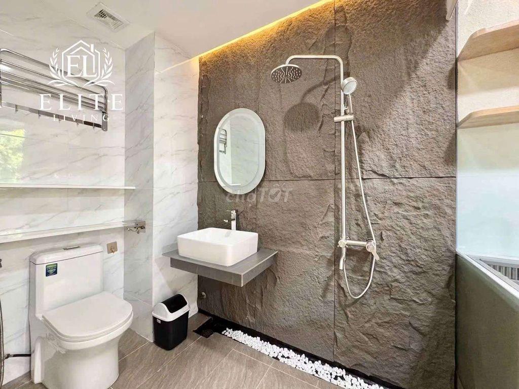TRỐNG LẠI STUDIO NGAY ĐH NGÂN HÀNG - SPKT