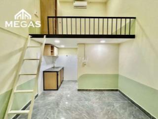 Gác rộng qua Ngay chợ đầu mối Thủ Đức - Tô Ngọc Vân
