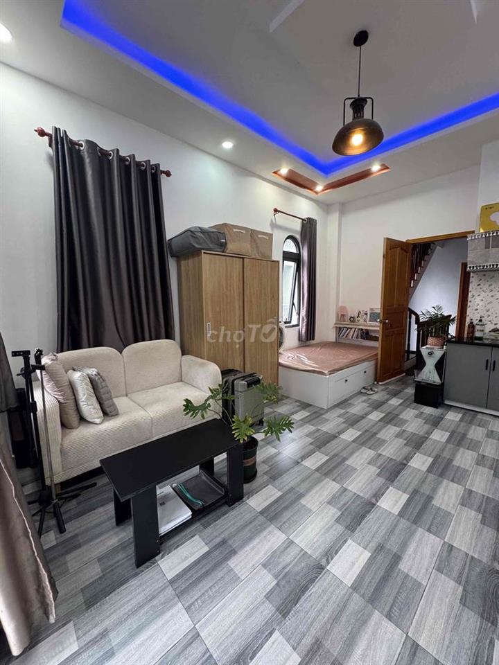 Phòng có ban công 25m2, Thủ Đức
