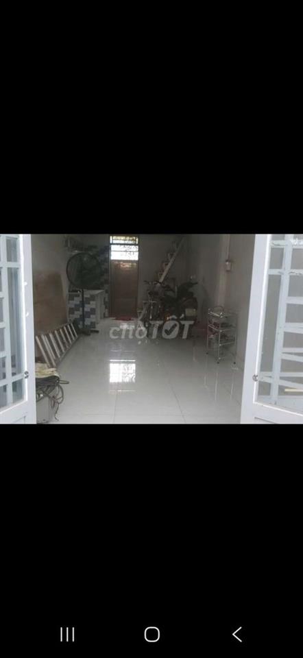 nhag cho thuê nguyên căn 3×11 có sân hẻm 3m cổng riêng tự do