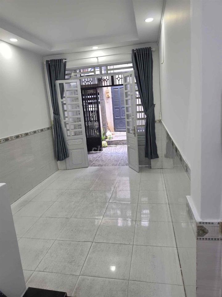 Cho thuê nhà nguyên căn 1 trệt,1lầu,2wc,2phòng ngủ,bếp ,phòng khách