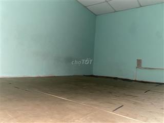 Phòng trọ 22m2 đường 8 gần khu chế xuất Linh Trung giá rẻ 
