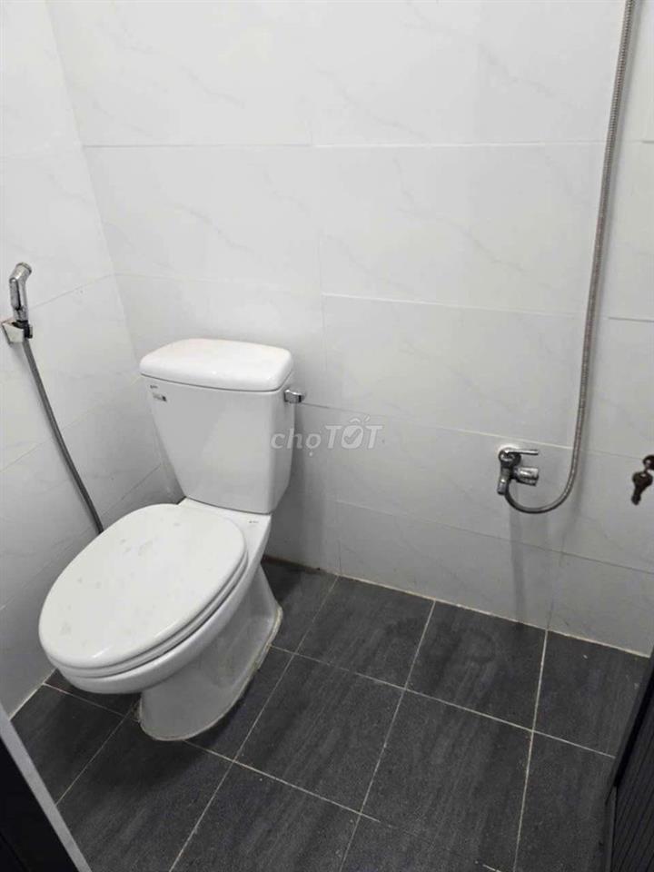 Phòng mới xây ngay ngã tư thủ Đức 