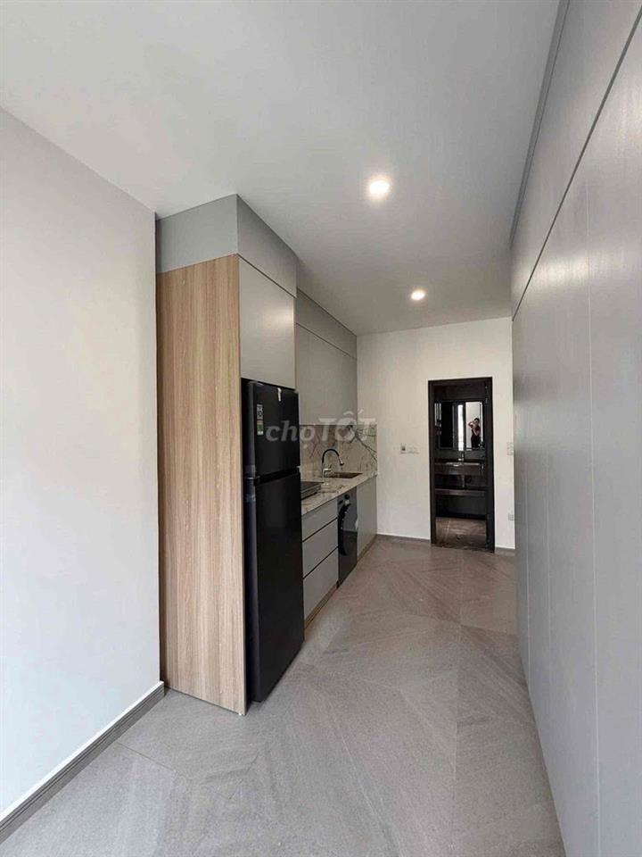 STUDIO FULL NỘI THẤT, BAN CÔNG NGAY NGÃ TƯ THỦ ĐỨC - GA METRO -