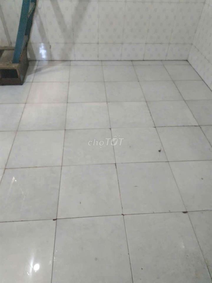 Cho thuê phòng trọ gần KCNC 20m² có gác, WC riêng, sạch sẽ, an ninh 