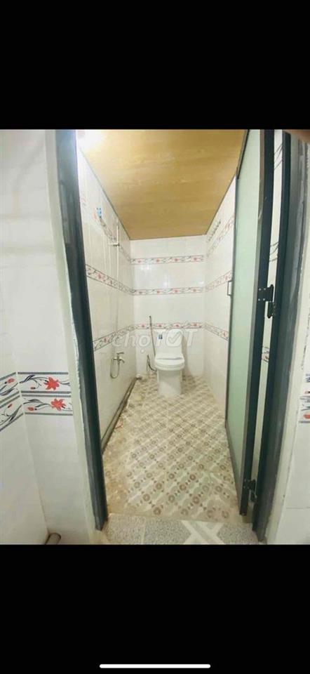 Gần làng đại học, đại học ngân hàng