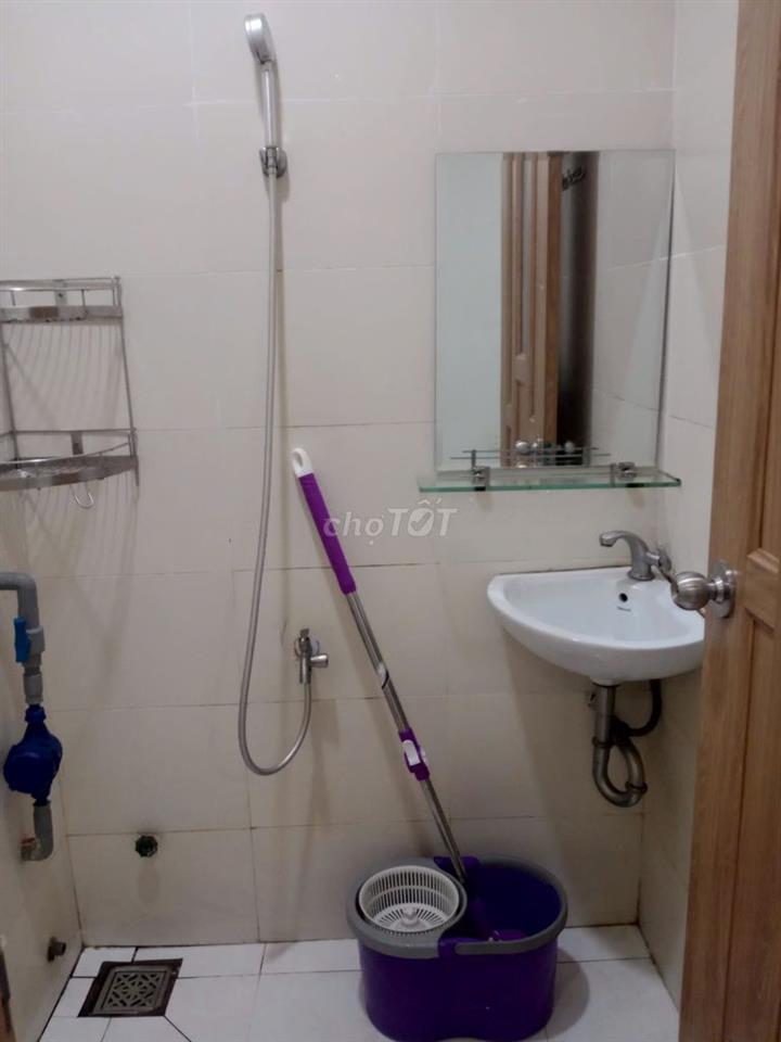 Cho thuê phòng trọ, Không ngập khi mưa lớn, có máy lạnh