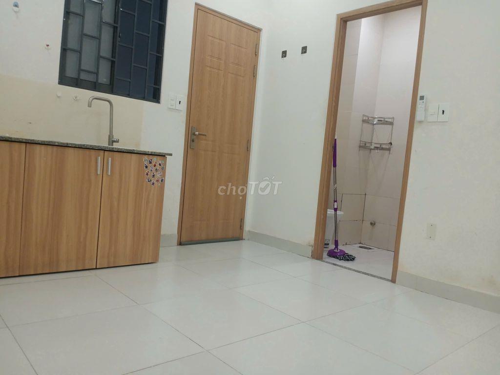 Cho thuê phòng trọ, Không ngập khi mưa lớn, có máy lạnh