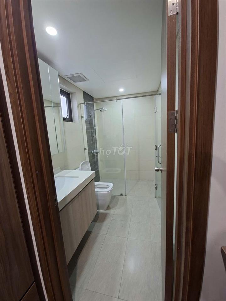 Cho thuê căn hộ Hà Đô Centrosa, 100m2, 2 PN+, 2 WC