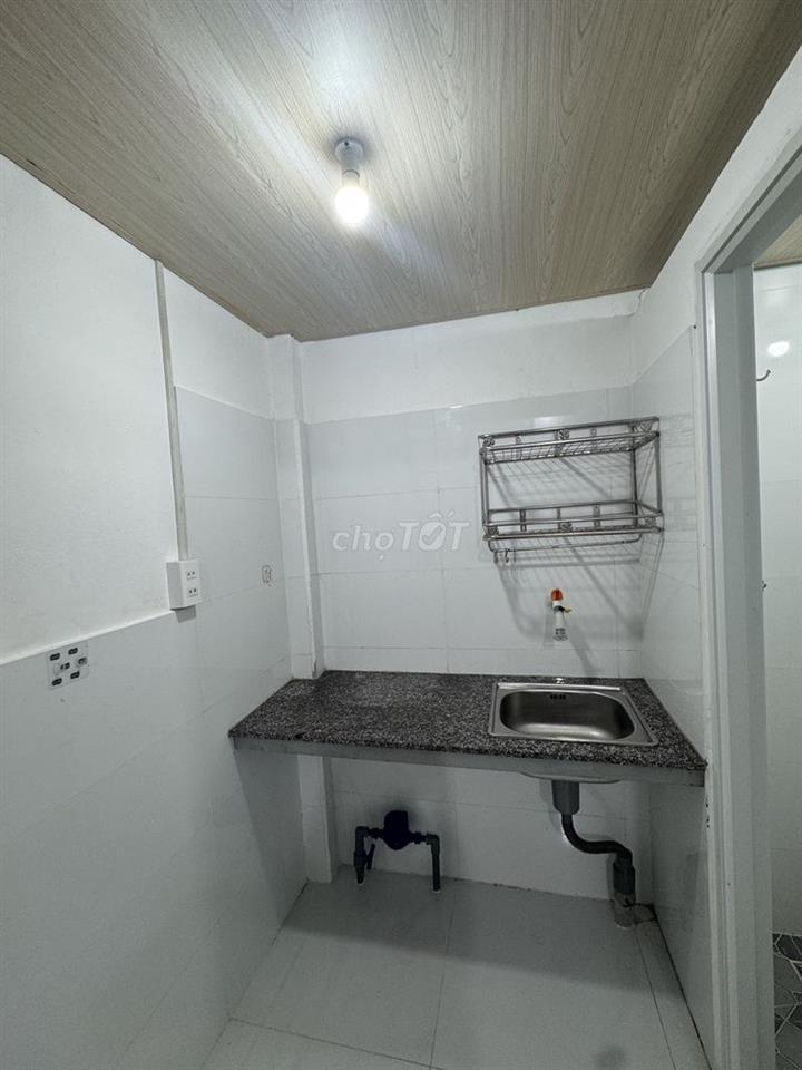 Nhà trọ mới đường Linh Trung-Khu biệt thự-Nhà xe riêng-không chung chủ