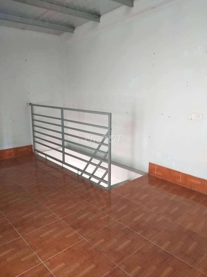 Phòng trọ 25m2 Đường Gò Cát, Long Trường, TP.HCM gần vòng xoay Phú Hữu