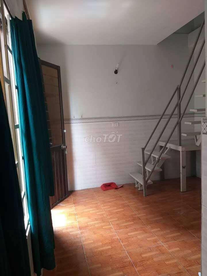 Phòng trọ 25m2 Đường Gò Cát, Long Trường, TP.HCM gần vòng xoay Phú Hữu