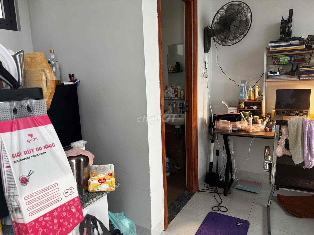CHDV FNT KHU BIỆT THỰ QUẬN 2 BAN CÔNG LỚN