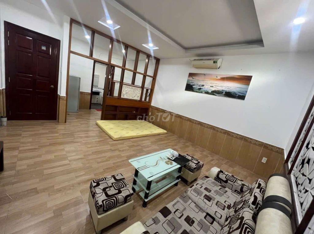đầu tháng 8 có phòng đẹp