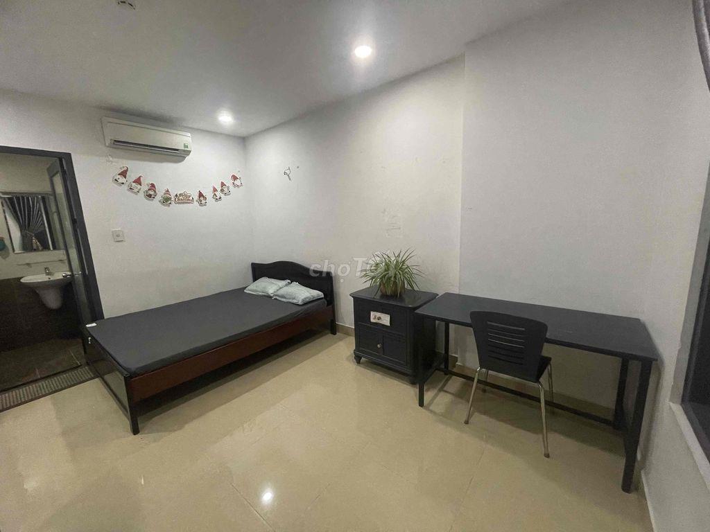 Phòng trọ cao cấp và an ninh ngay trung tâm gần trường Đại học, ST