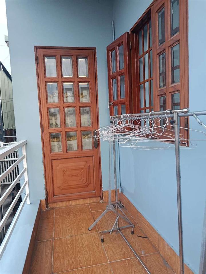 Cho thuê phòng trọ quận 9 có ban công, máy lạnh