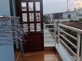 Cho thuê phòng trọ quận 9 có ban công, máy lạnh
