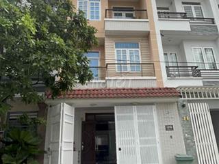kí Túc Xá Quận 2