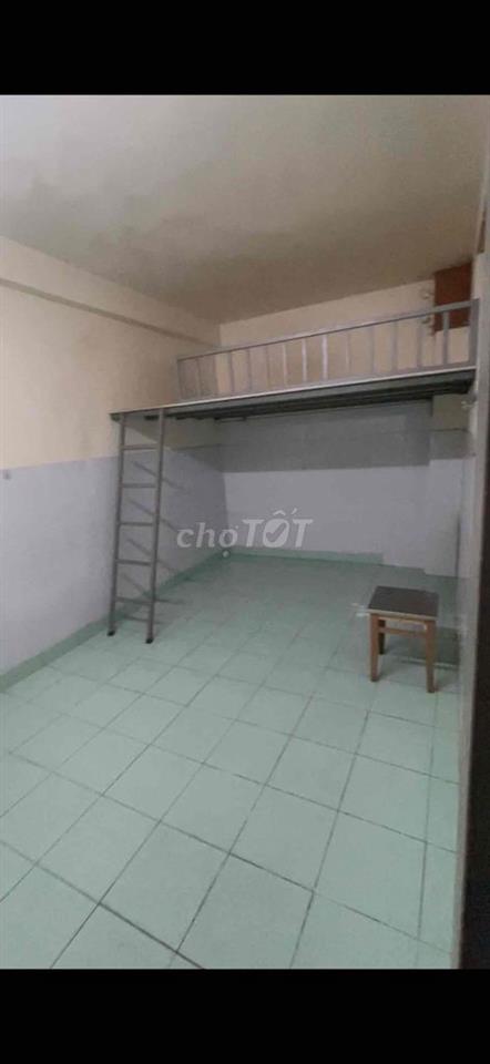 Mình cần pass lại trọ cuối tháng 8 này 2tr5 Điện 3k5 Nước 50k/ng Inter