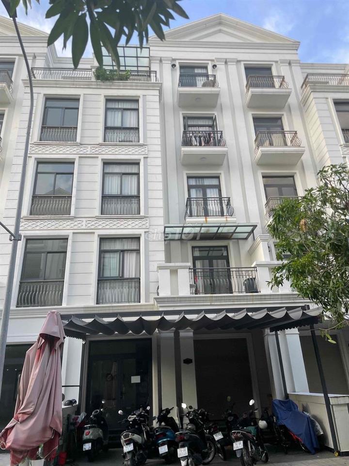 Share vài slot biệt thự , vinhome grand park