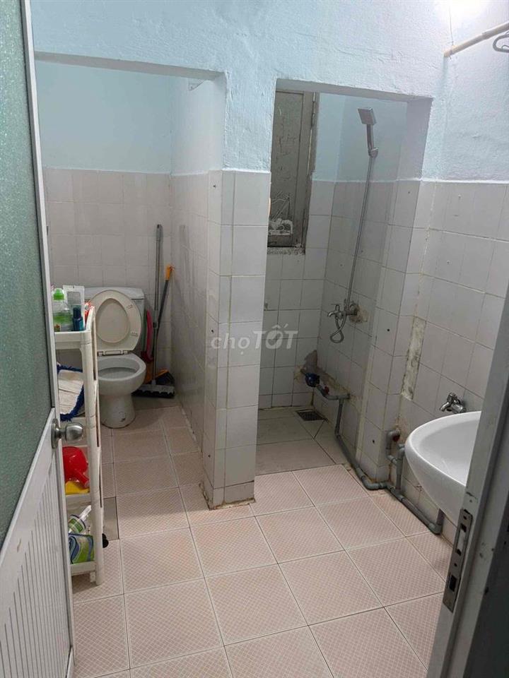 Cần share lại  1 phòng tại CC HIỆP BÌNH CHÁNH