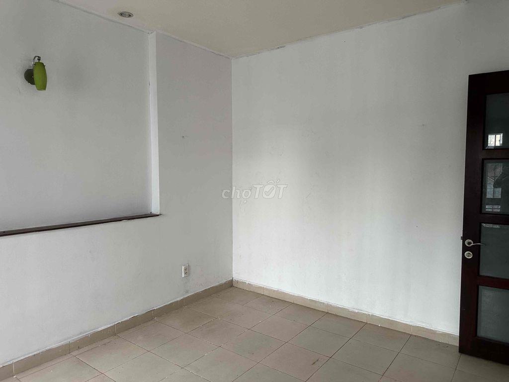 PHÒNG TRỐNG DỌN VÀO Ở NGAY