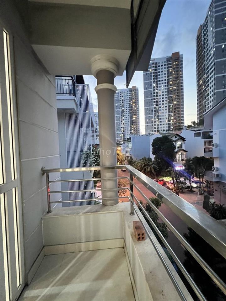 PHÒNG 32m² SIÊU RỘNG - NGAY THE SUN AVENUE - CHỈ 5,5 TRIỆU/THÁNG